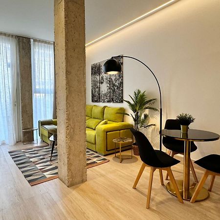 Apartamentos Orilla Del Bernabeu Madrid Exterior photo