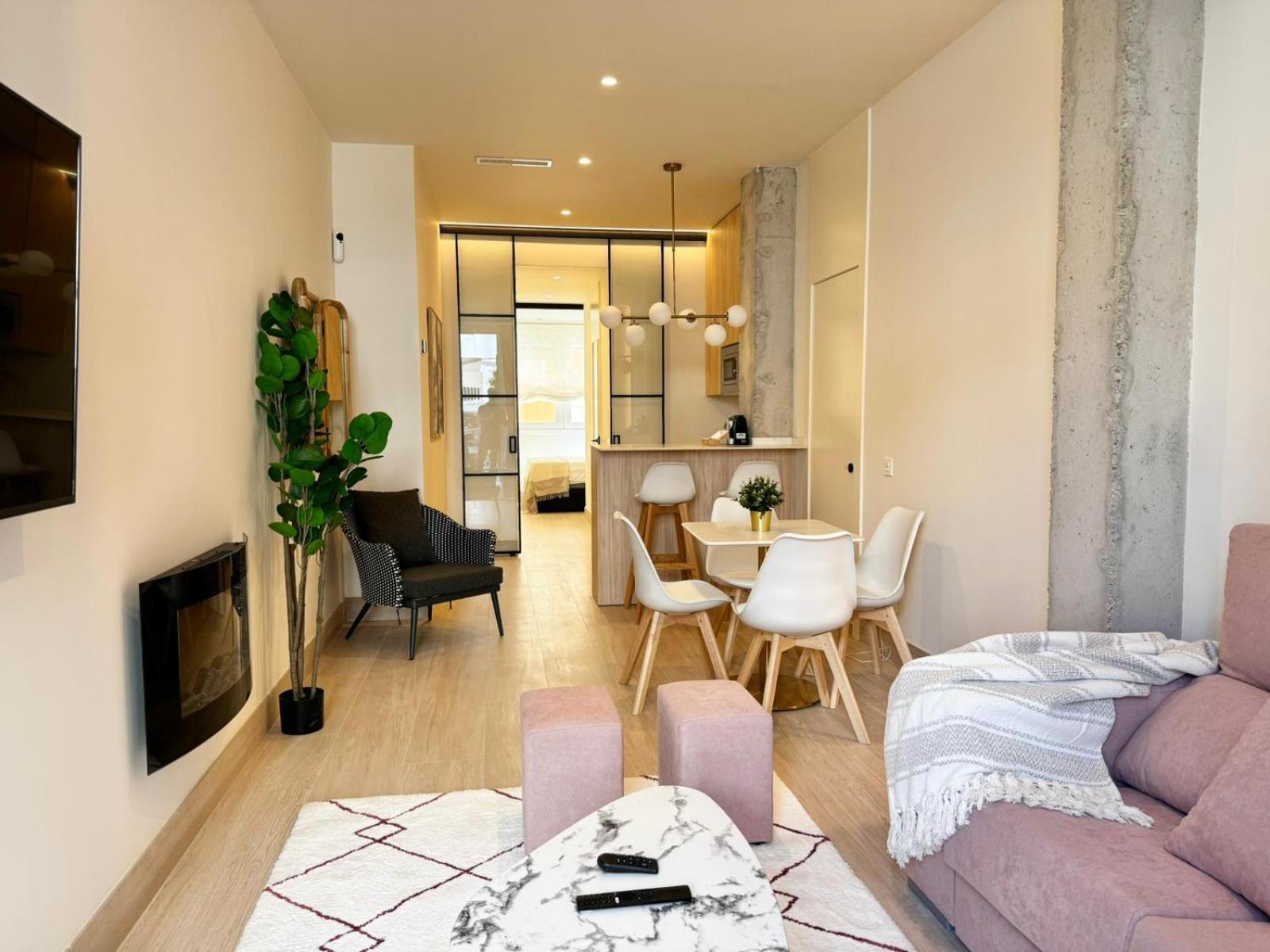 Apartamentos Orilla Del Bernabeu Madrid Exterior photo