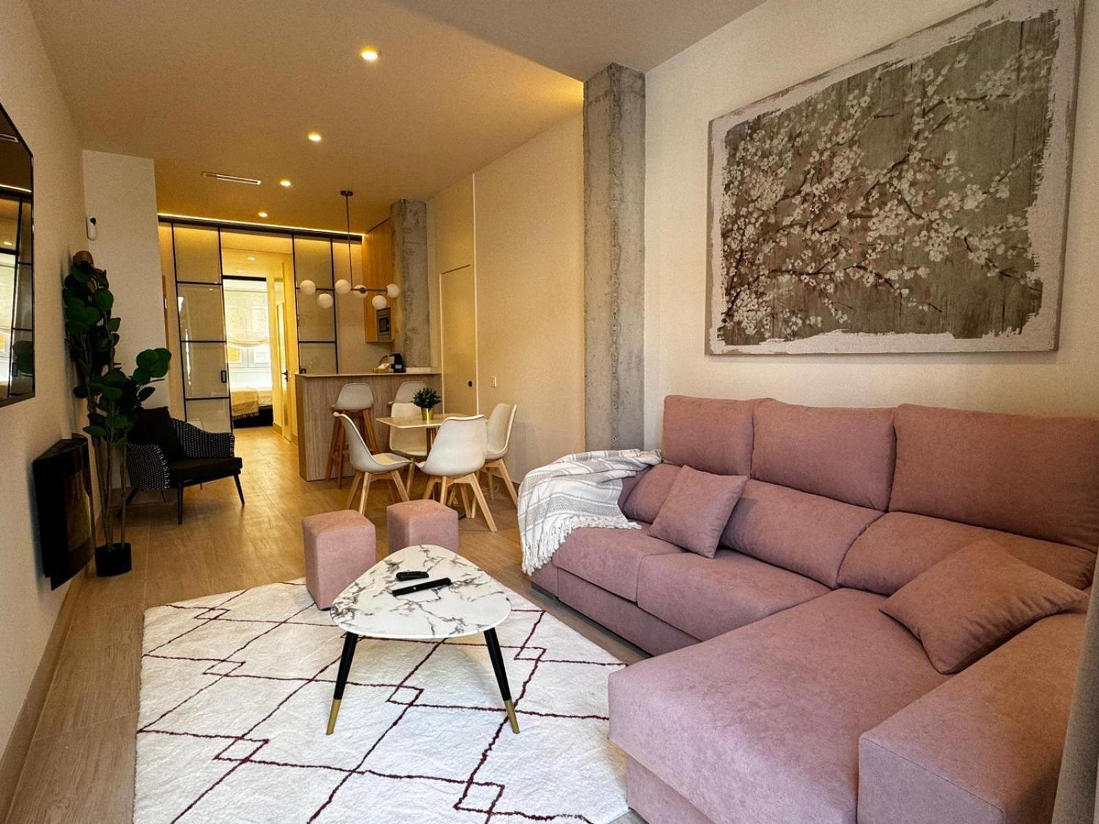 Apartamentos Orilla Del Bernabeu Madrid Exterior photo