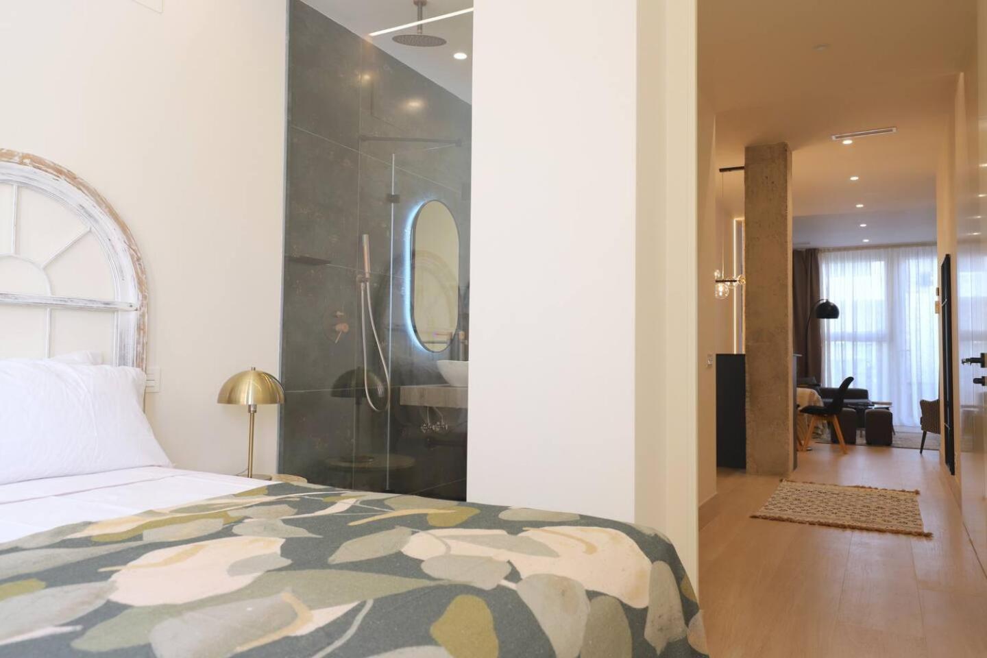 Apartamentos Orilla Del Bernabeu Madrid Exterior photo