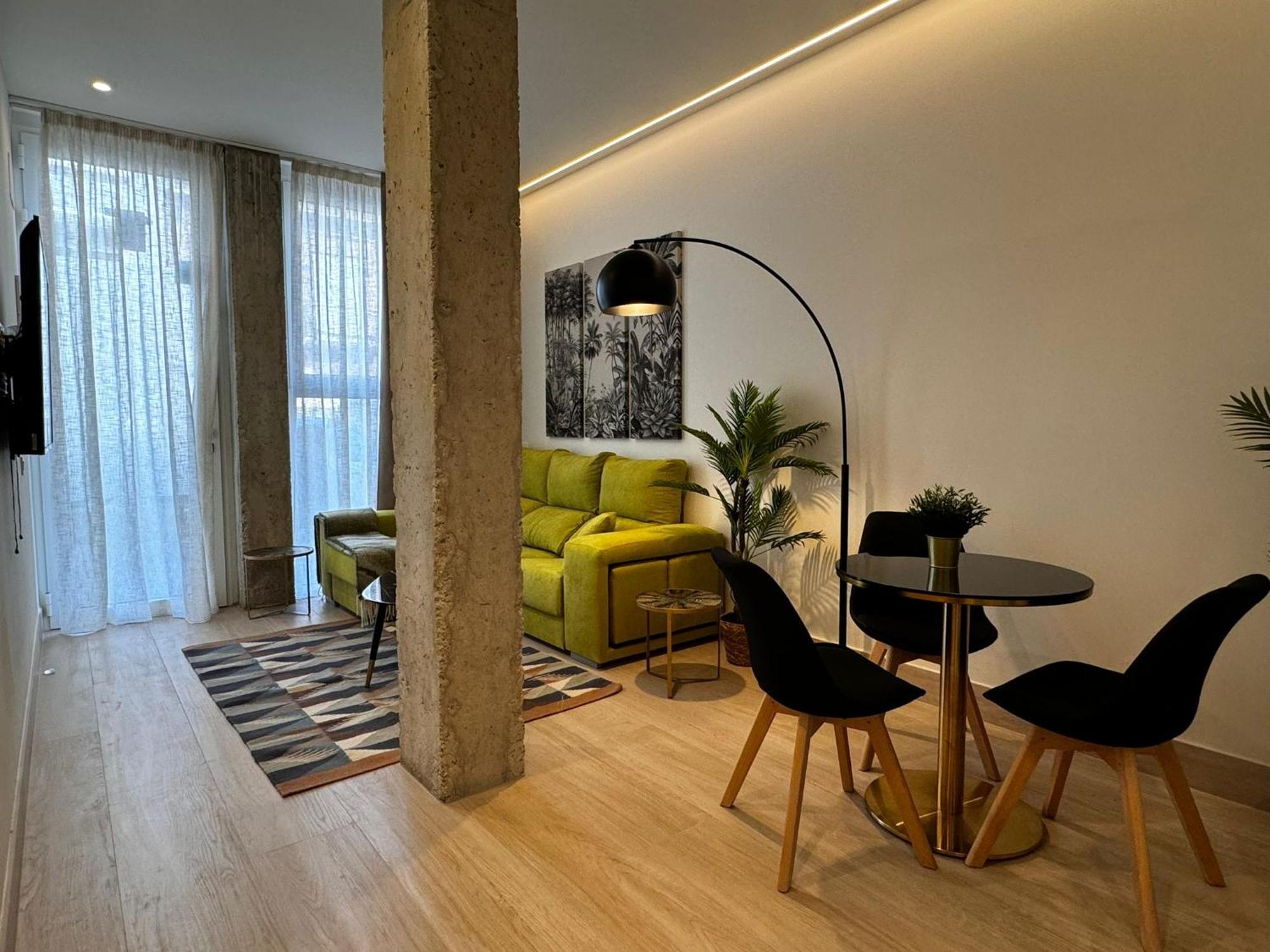 Apartamentos Orilla Del Bernabeu Madrid Exterior photo