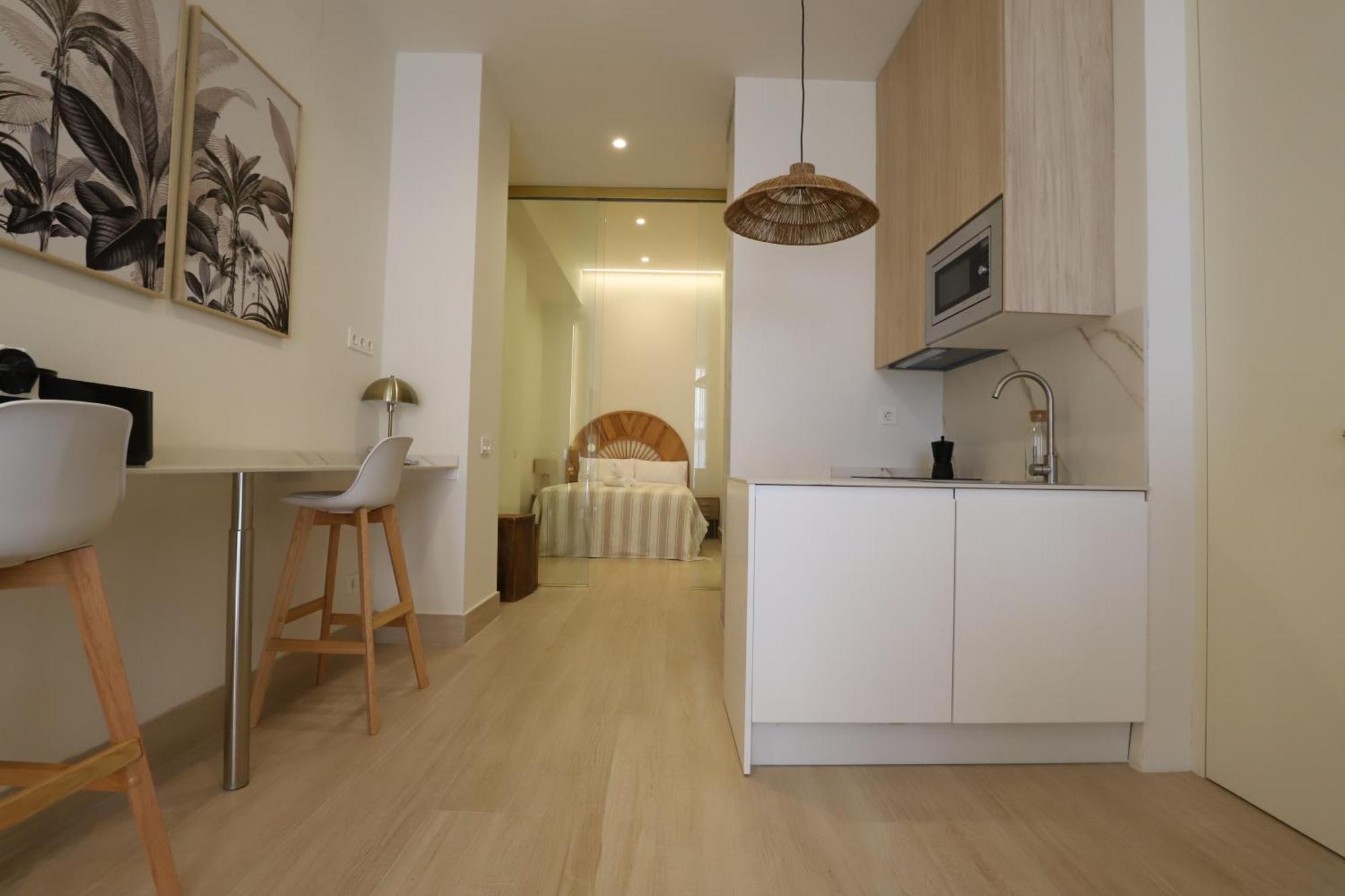 Apartamentos Orilla Del Bernabeu Madrid Exterior photo