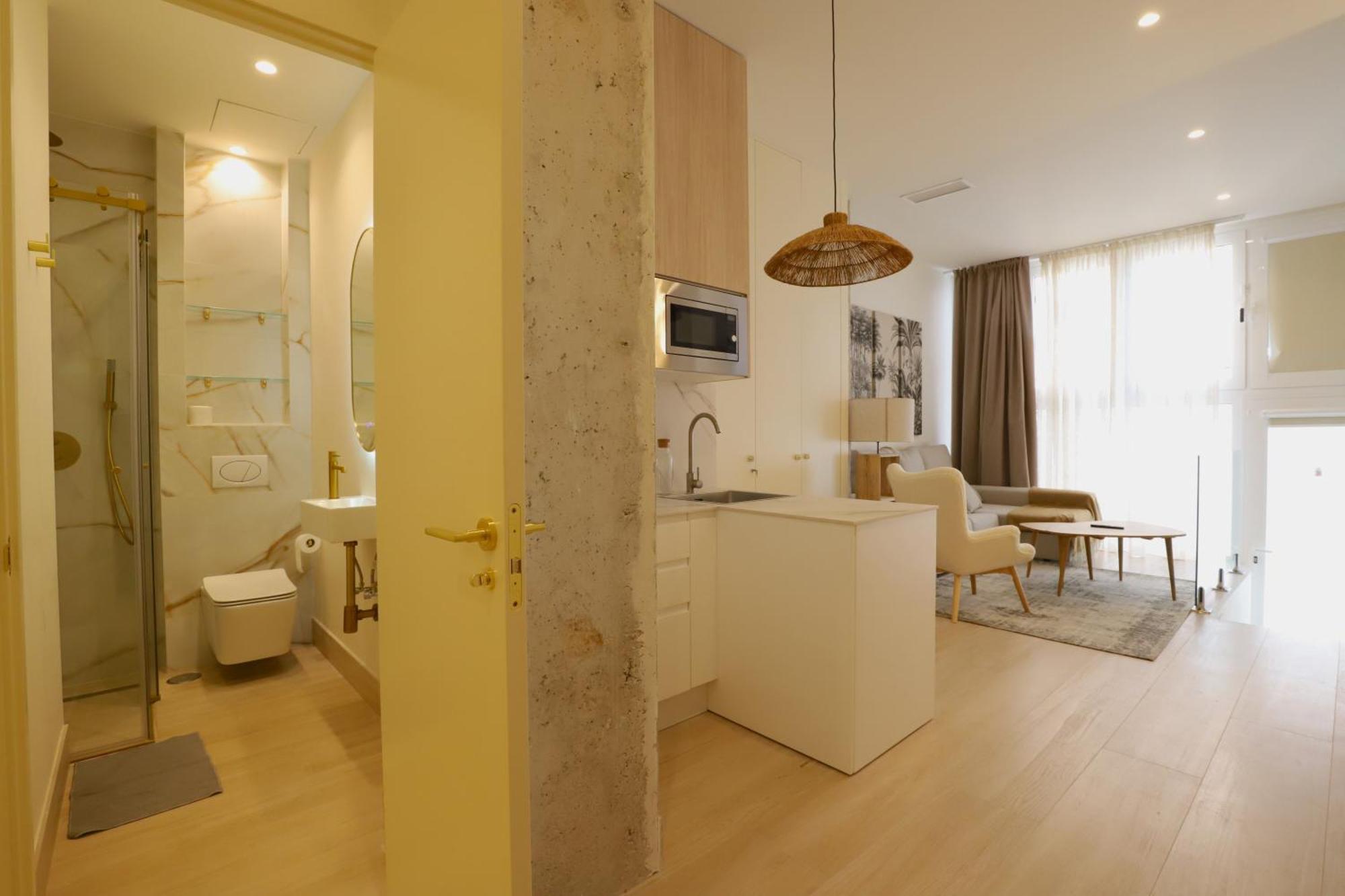 Apartamentos Orilla Del Bernabeu Madrid Exterior photo