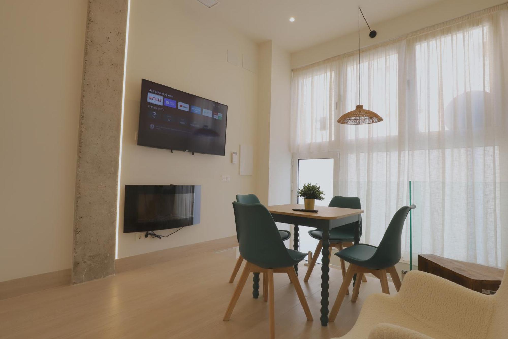 Apartamentos Orilla Del Bernabeu Madrid Exterior photo